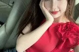 炽红甜心虞书欣露脐装写真绽放随性时髦魅力