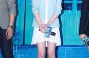 赵昕优雅蜕变光影瞬间：从元气少女到魅力女神的风格之旅