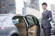 方向盘上的抉择：开专车，真是门好营生吗？