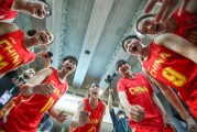 李宁篮球鞋真的那么神吗？我穿上后，膝盖再也不“抗议”了！