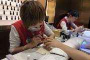 海底捞待遇大揭秘：钱、闲、前途，在这里工作到底值不值？