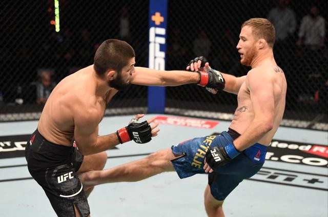 UFC怎么样？这场开年大戏值得熬大夜吗？