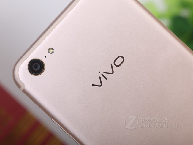 一部被低估的“宿舍战神”？聊聊我手里这台越用越顺手的vivo X9 Plus