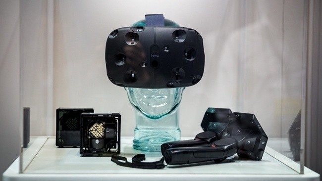 三星VR怎么样？从“玩具”到“伙伴”，它到底值不值得掏腰包？