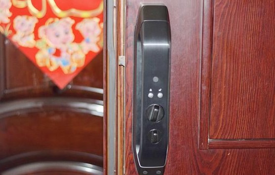 亲身体验告诉你：小米智能门锁到底怎么样？值不值得买？