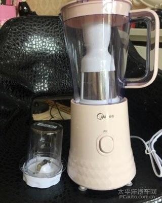 从心动到日常：我家那台美的榨汁机到底咋样？真实体验碎碎念