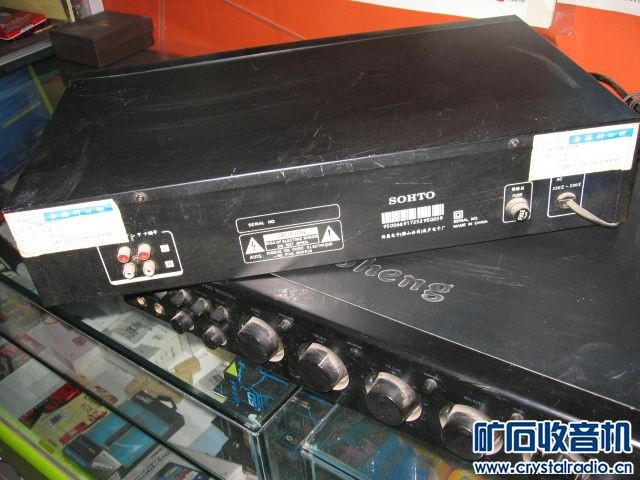 俺的客厅KTV革命：一台奇声功放，怎么就把家里的气氛整“活”了？