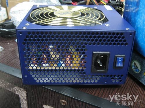 全汉蓝暴电源怎么样？老司机带你深入盘盘这款经典电源的优缺点！