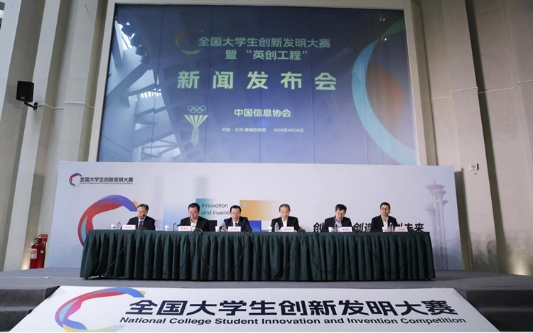 内容混乱救星来了！揭秘高手如何像“英创”一样把碎片信息变成知识宝藏