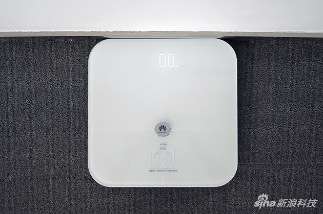 别再只盯着体重了！华为体脂秤让我明白，数字背后的健康真相更重要