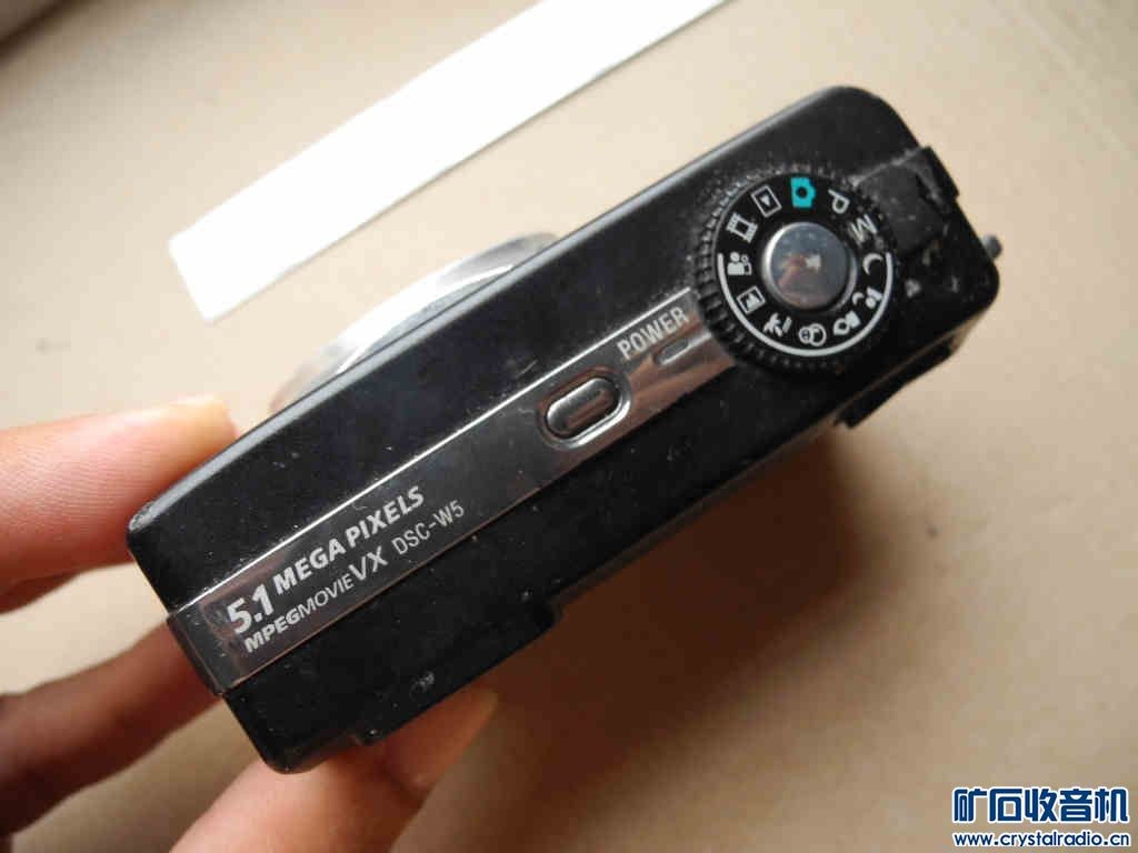 华为那款能抗汽车压的移动硬盘，真能治好咱们的数据焦虑吗？哎妈，真香！