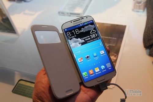 嘿伙计，咱摸回2013年的“时光机”：三星 Galaxy S4 到底咋样？