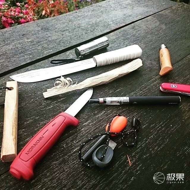 嘿，你听说了吗？那把被叫做“瑞典国刀”的小玩意儿，真能处！
