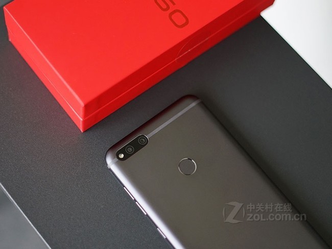 大屏拍照利器，还是过时旗舰？聊聊那台让人又爱又“恨”的OPPO R9s Plus