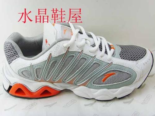安踏的鞋子怎么样？从跑鞋耐磨到潮流穿搭，一篇给你讲透真实体验！