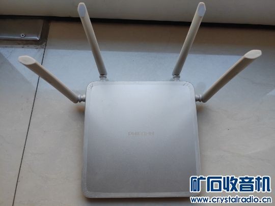 家里的WiFi总是“躲猫猫”？斐讯K2P路由器的真实体验报告