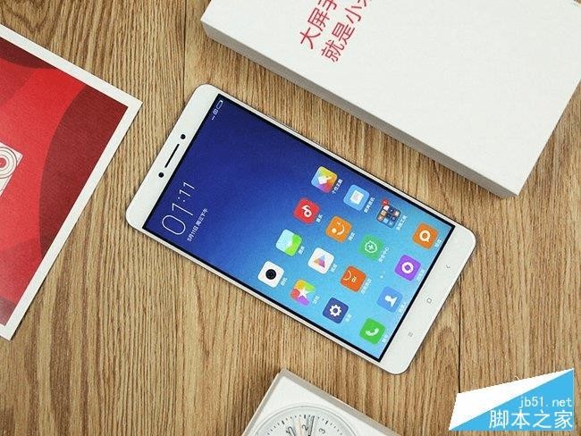 小米Max宇宙：从手机“巨无霸”到汽车“性能王”，到底怎么样？