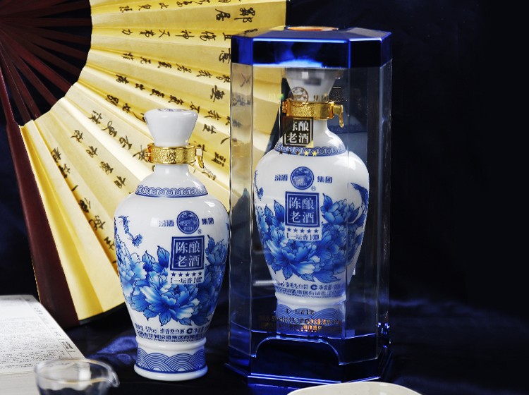 山西人的酒桌密码，53度汾酒到底怎么样？老酒鬼掏心窝子的大实话！