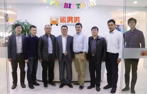 方向盘上的冷暖人生：在运满满跑车，究竟是啥滋味？