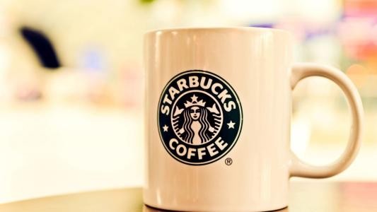 星巴克这杯“老咖啡”，如今喝起来是个啥滋味？