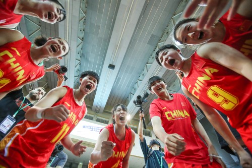 李宁篮球鞋真的那么神吗？我穿上后，膝盖再也不“抗议”了！