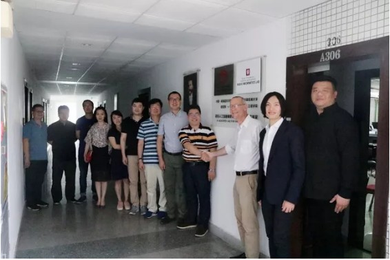 标题：AI音乐学院到底怎么样？一个音乐小白亲测后的酸甜苦辣实录