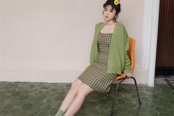 标题：n服怎么样？老玩家掏心窝子分享，带你重温青春避雷坑！