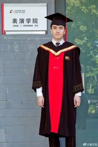 从北大博士后到卖货主播，一句“知网是什么”毁掉六年的他，终究没能翻过学术诚信这道坎