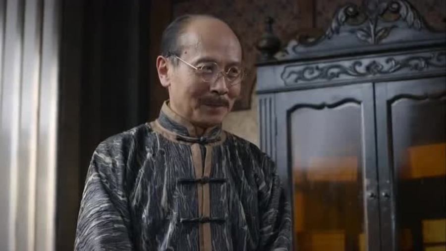 华为千亿帝国的灵魂人物，竟藏着一个“上门女婿”的逆袭密码？
