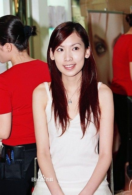 标题：林丽莹生活照曝光，吴尊宠妻30年真相