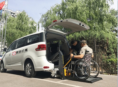 首汽网约车怎么样？一份来自真实体验和行业报告的深度拆解